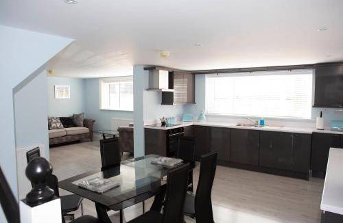 Newry House | 100 m² House ∙ 2 bedrooms ∙ 4 guests