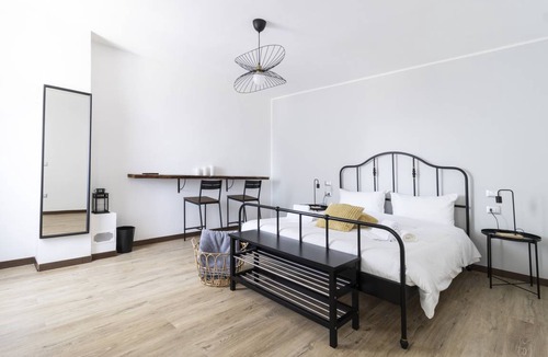 Petritoli House | 100 m² House ∙ 2 bedrooms ∙ 4 guests