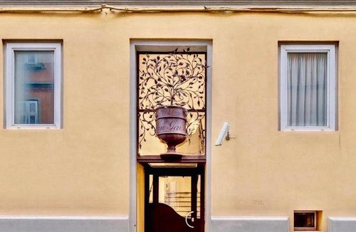 Barriera Vecchia-San Giacomo Apartment | 100 m² Serviced apartment ∙ 2 bedrooms ∙ 10 guests
