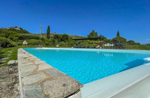 Cavriglia Villa | 100 m² Villa ∙ 2 bedrooms ∙ 4 guests