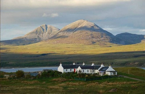 Laphroaig Cottage | 110 m² Cabin ∙ 3 bedrooms ∙ 6 guests