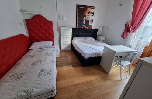 Sant' Ambrogio Other | 110 m² Shared room ∙ 1 bedroom ∙ 1 guest