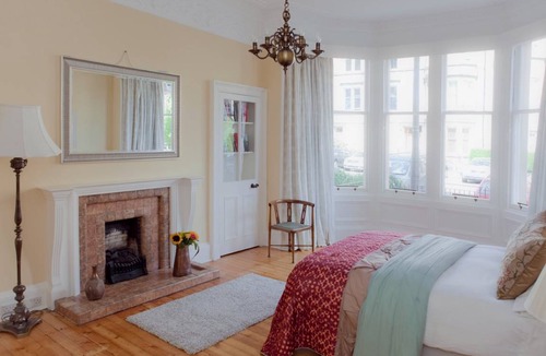 Marchmont Apartment | 120 m² Apartment ∙ 3 bedrooms ∙ 5 guests
