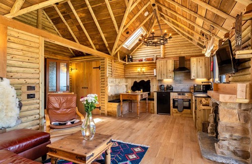 Widemouth Bay Cabin | 120 m² Cabin ∙ 2 bedrooms ∙ 4 guests