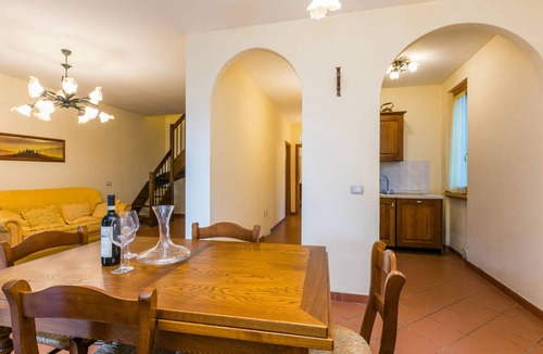 Badia Agnano House | 120 m² House ∙ 4 bedrooms ∙ 8 guests