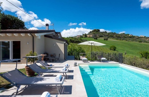 Acquaviva Picena Villa | 120 m² Villa ∙ 2 bedrooms ∙ 6 guests