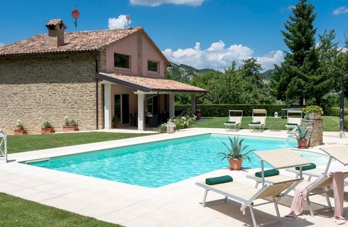 Apecchio Villa | 120 m² Villa ∙ 2 bedrooms ∙ 6 guests