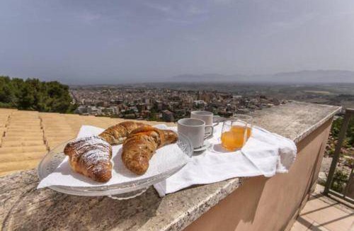 Alcamo Villa | 120 m² Villa ∙ 5 bedrooms ∙ 10 guests
