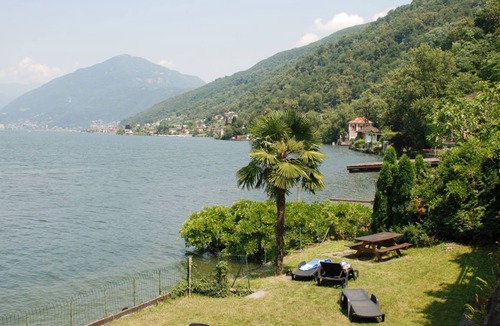 Brusino Arsizio Apartment | 125 m² Apartment ∙ 4 bedrooms ∙ 6 guests