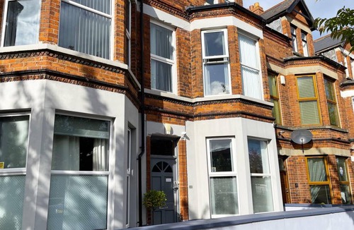 Belfast House | 125 m² House ∙ 4 bedrooms ∙ 14 guests