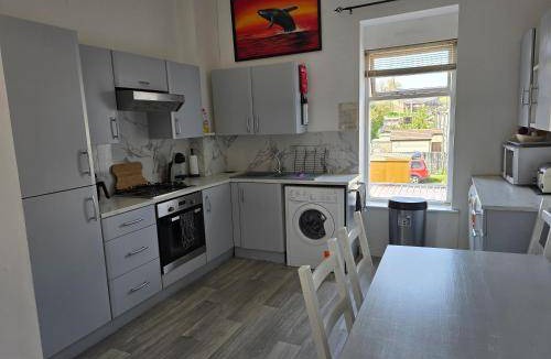 Carrickfergus Apartment | 128 m² Apartment ∙ 3 bedrooms ∙ 6 guests