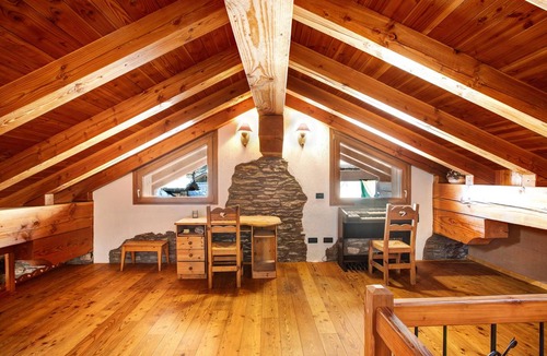La Salle Ski Chalet | 130 m² Chalet ∙ 3 bedrooms ∙ 6 guests