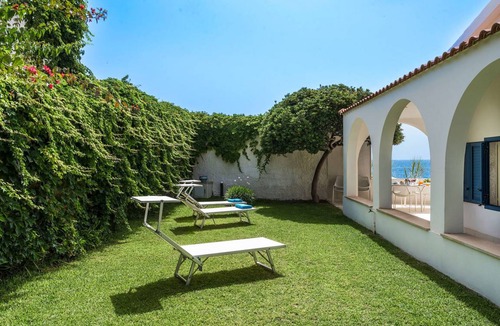 Calabernardo Villa | 130 m² Villa ∙ 3 bedrooms ∙ 6 guests