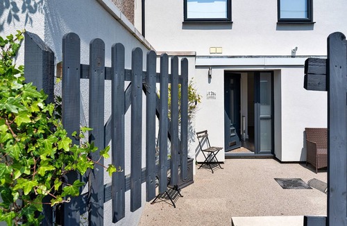 Saltash House | 140 m² House ∙ 3 bedrooms ∙ 6 guests