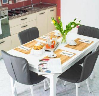 Naples City Centre House | 150 m² House ∙ 5 bedrooms ∙ 12 guests