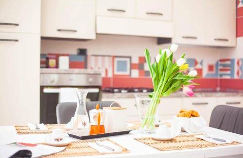 Naples City Centre House | 150 m² House ∙ 5 bedrooms ∙ 12 guests