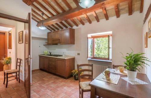 Tolentino House | 150 m² Maisonette ∙ 6 bedrooms ∙ 14 guests