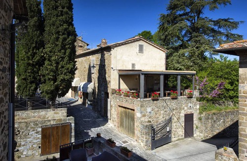 Montalcino Villa | 150 m² Villa ∙ 3 bedrooms ∙ 6 guests
