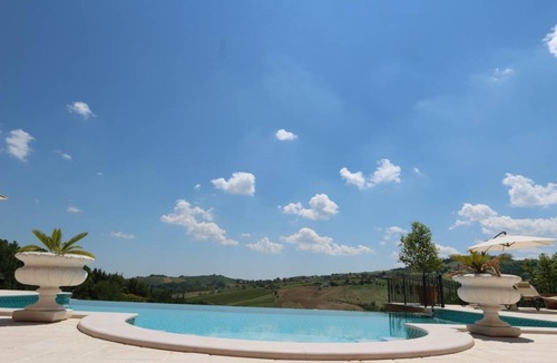 Monsampietro Morico House | 160 m² House ∙ 6 bedrooms ∙ 12 guests
