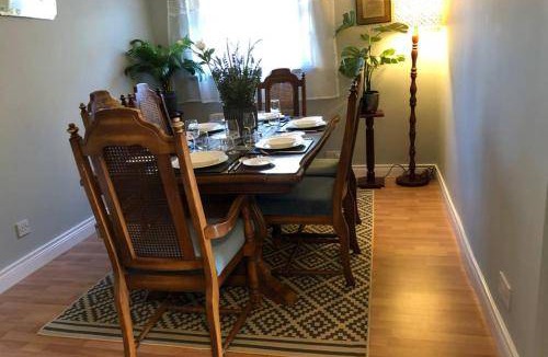 Carrickfergus House | 171 m² House ∙ 4 bedrooms ∙ 12 guests