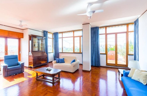 Arenella Apartment | 175 m² Apartment ∙ 2 bedrooms ∙ 6 guests
