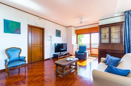 Arenella Apartment | 175 m² Apartment ∙ 2 bedrooms ∙ 6 guests