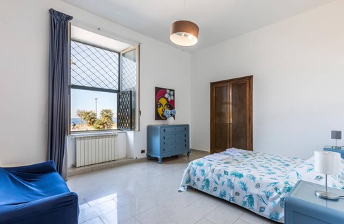 Castellammare di Stabia House | 180 m² House ∙ 5 bedrooms ∙ 10 guests