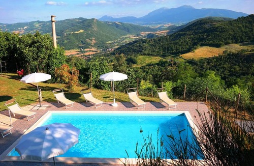 Acqualagna House | 190 m² House ∙ 6 bedrooms ∙ 16 guests
