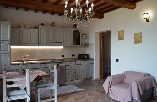 Lisciano Niccone House | 1Bdr flat in villa with fantastic view Trasimeno lake and pool