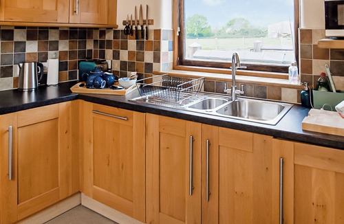 Wotton-under-Edge Cottage | 2 bedroom accommodation in Charfield, near Wotton-under-Edge