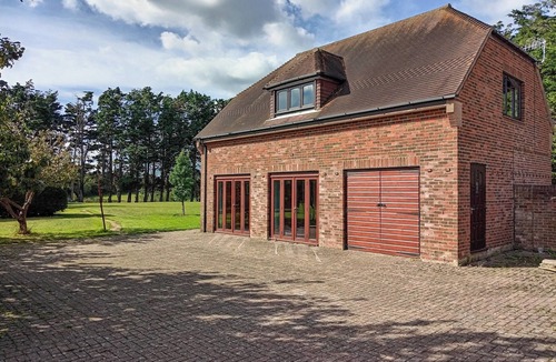Adgestone Cottage | 2 bedroom accommodation in Brading, near Sandown