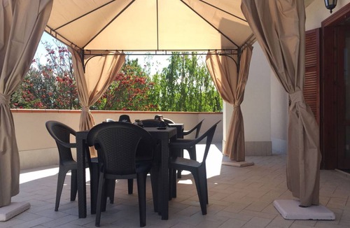 Roseto degli Abruzzi Villa | 20 m² Villa ∙ 1 bedroom ∙ 2 guests