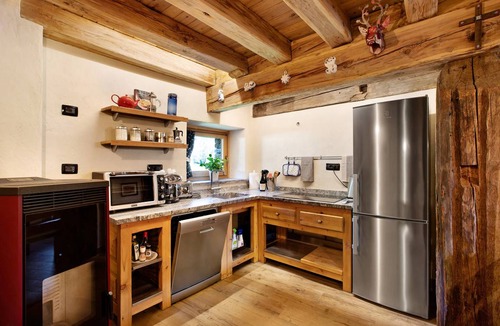 Grand Haury Ski Chalet | 200 m² Chalet ∙ 4 bedrooms ∙ 9 guests