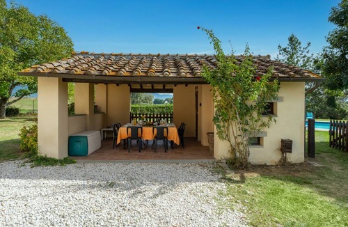 Borgo San Lorenzo House | 200 m² Farmhouse ∙ 5 bedrooms ∙ 10 guests