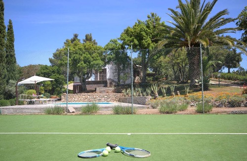 Naregno House | 200 m² House ∙ 3 bedrooms ∙ 9 guests