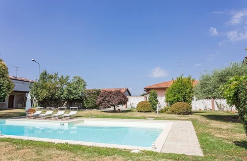 Divignano House | 200 m² House ∙ 4 bedrooms ∙ 13 guests