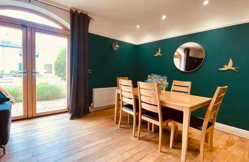 Enniskillen Apartment | 209 m² Apartment ∙ 4 bedrooms ∙ 10 guests