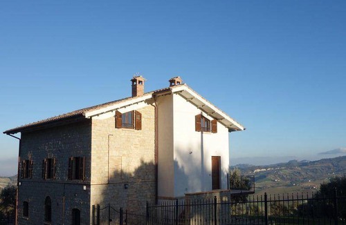 Penna San Giovanni House | 220 m² House ∙ 7 bedrooms ∙ 14 guests