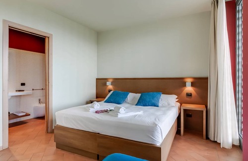 San Benedetto di Lugana Resort | 23 m² Private room ∙ 1 bedroom ∙ 2 guests