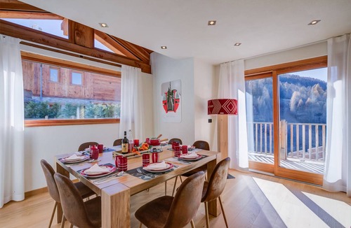 Sauze d'Oulx Ski Chalet | 239 m² Chalet ∙ 4 bedrooms ∙ 9 guests