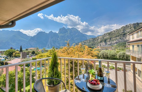 Torbole sul Garda Hotel | 25 m² Hotel ∙ 1 bedroom ∙ 3 guests