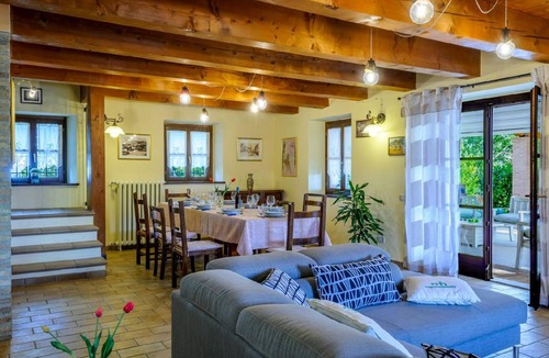 Cartoceto House | 250 m² House ∙ 4 bedrooms ∙ 8 guests
