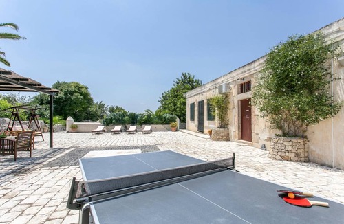 Rosolini House | 250 m² Maisonette ∙ 6 bedrooms ∙ 15 guests