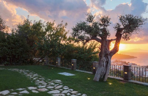 Sorrento Villa | 250 m² Villa ∙ 3 bedrooms ∙ 6 guests