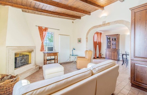 Mondavio House | 260 m² House ∙ 6 bedrooms ∙ 13 guests