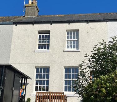 Gorran Haven House | 2a Coastguard Cottages