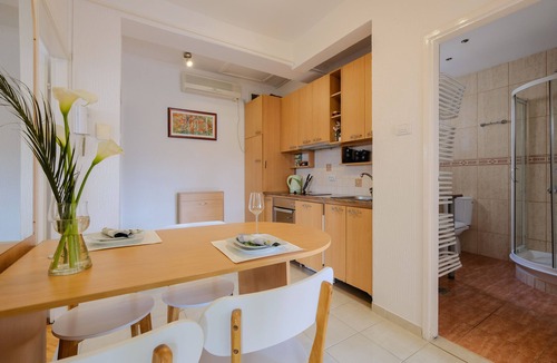 Kopitareva Gradina Apartment | 3 Roooms city centre aprtment with parking