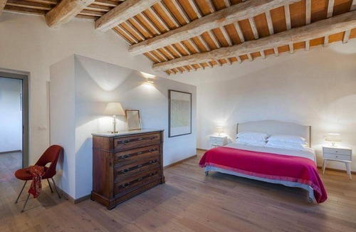 Matelica House | 300 m² House ∙ 4 bedrooms ∙ 8 guests