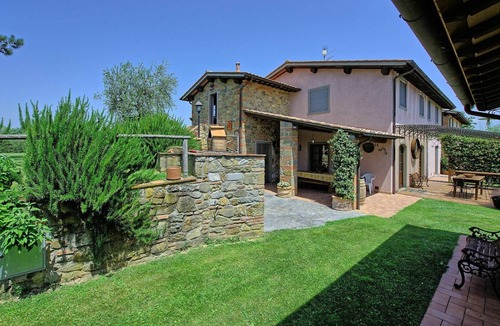Cavriglia Villa | 300 m² Villa ∙ 4 bedrooms ∙ 12 guests