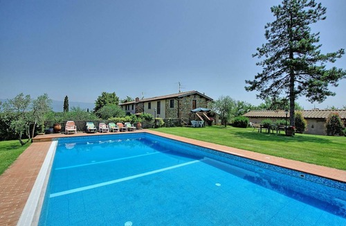 Cavriglia Villa | 300 m² Villa ∙ 4 bedrooms ∙ 12 guests